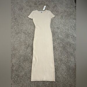 New The Workshop Republic Clothing Beige Ribbed Short-Sleeve Avery Midi Dress